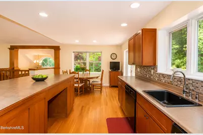 120 N Hoosac Rd, Williamstown, MA 01267 - Photo 10