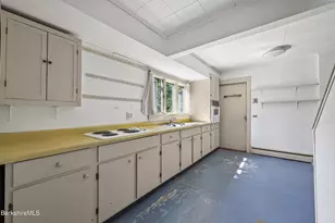 34 Cummings Ave, Pittsfield, MA 01201 - Photo 20