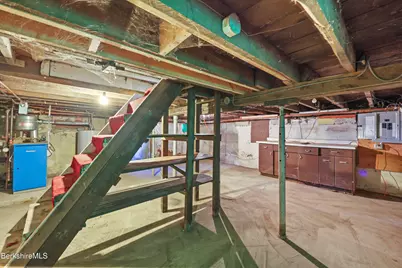 34 Cummings Ave, Pittsfield, MA 01201 - Photo 22