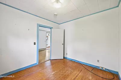 34 Cummings Ave, Pittsfield, MA 01201 - Photo 12
