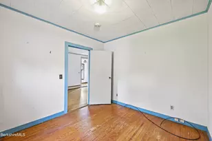 34 Cummings Ave, Pittsfield, MA 01201 - Photo 12