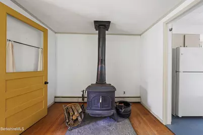 34 Cummings Ave, Pittsfield, MA 01201 - Photo 16