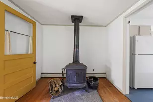 34 Cummings Ave, Pittsfield, MA 01201 - Photo 16