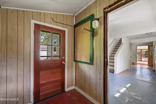 34 Cummings Ave, Pittsfield, MA 01201 - Photo 30