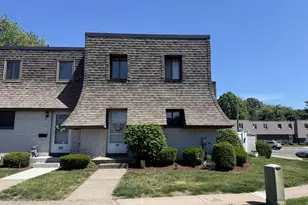 202 Beekman Dr, Agawam, MA 01001 - Photo 1
