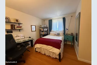 202 Beekman Dr, Agawam, MA 01001 - Photo 14