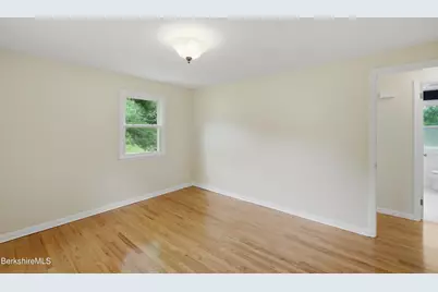 184 Melbourne Rd, Pittsfield, MA 01201 - Photo 18