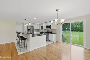 184 Melbourne Rd, Pittsfield, MA 01201 - Photo 10