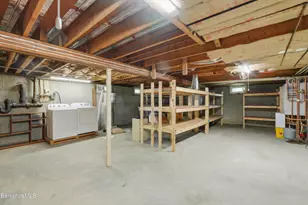184 Melbourne Rd, Pittsfield, MA 01201 - Photo 36