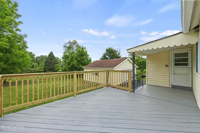 115 Main St, Cheshire, MA 01225 - Photo 30