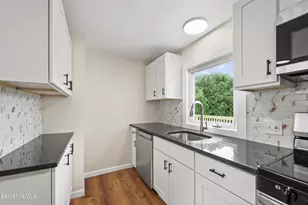 115 Main St, Cheshire, MA 01225 - Photo 8
