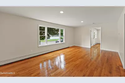 115 Main St, Cheshire, MA 01225 - Photo 18