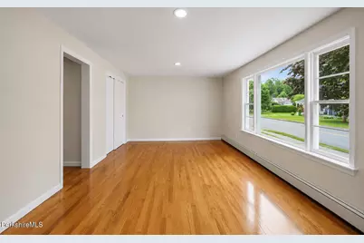 115 Main St, Cheshire, MA 01225 - Photo 16