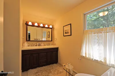 576 Holmes Rd, Pittsfield, MA 01201 - Photo 28