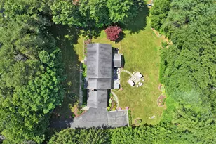 576 Holmes Rd, Pittsfield, MA 01201 - Photo 44