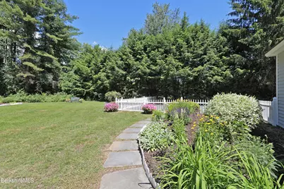 576 Holmes Rd, Pittsfield, MA 01201 - Photo 50