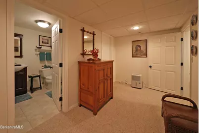 576 Holmes Rd, Pittsfield, MA 01201 - Photo 40