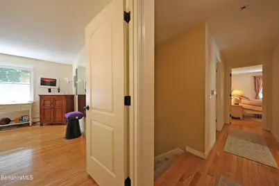 576 Holmes Rd, Pittsfield, MA 01201 - Photo 36