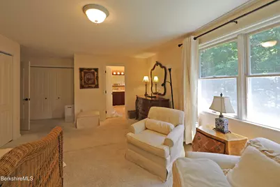 576 Holmes Rd, Pittsfield, MA 01201 - Photo 26
