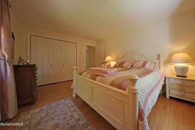 576 Holmes Rd, Pittsfield, MA 01201 - Photo 30