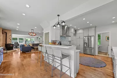 1020 Simonds Rd, Williamstown, MA 01267 - Photo 4