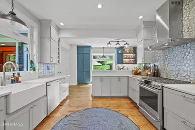 1020 Simonds Rd, Williamstown, MA 01267 - Photo 12