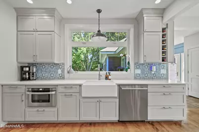 1020 Simonds Rd, Williamstown, MA 01267 - Photo 14