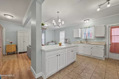 49A Arnold Place, North Adams, MA 01247 - Photo 12
