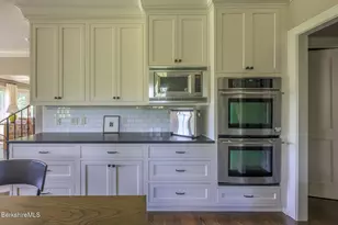 36 Yale Hill Rd, Stockbridge, MA 01262 - Photo 10