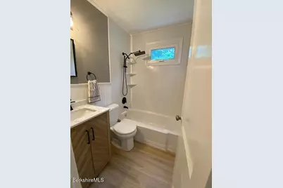 48 Plastics Ave, Pittsfield, MA 01201 - Photo 10