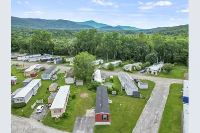 31 2nd Ave, Cheshire, MA 01225 - Photo 4