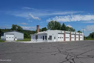 1955 N Main St, Sheffield, MA 01257 - Photo 1