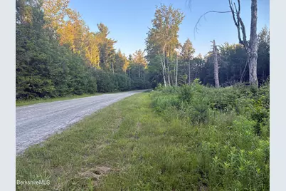 87 Stony Brook Lane Rd, Becket, MA 01223 - Photo 4