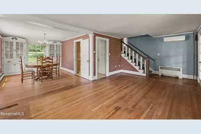 14 Prospect St, Great Barrington, MA 01230 - Photo 6