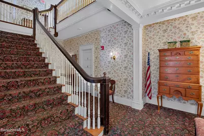 41 Main St #7, Stockbridge, MA 01262 - Photo 2