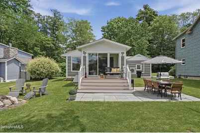 595 Lakeway Dr, Pittsfield, MA 01201 - Photo 4