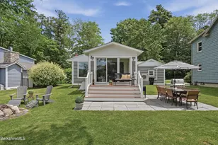 595 Lakeway Dr, Pittsfield, MA 01201 - Photo 4