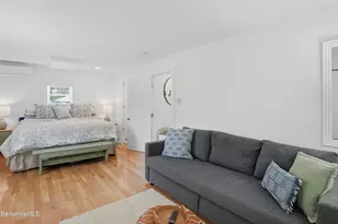 595 Lakeway Dr, Pittsfield, MA 01201 - Photo 18