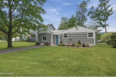 595 Lakeway Dr, Pittsfield, MA 01201 - Photo 6