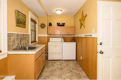 53 Main St, Stockbridge, MA 01262 - Photo 18