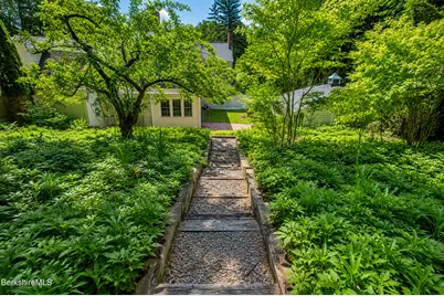 53 Main St, Stockbridge, MA 01262 - Photo 48