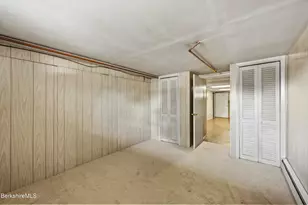 560 Crane Ave, Pittsfield, MA 01201 - Photo 30