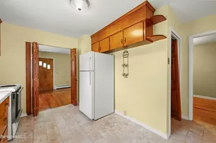 560 Crane Ave, Pittsfield, MA 01201 - Photo 14