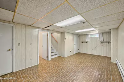 560 Crane Ave, Pittsfield, MA 01201 - Photo 26
