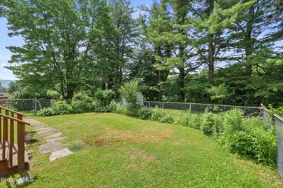 560 Crane Ave, Pittsfield, MA 01201 - Photo 36
