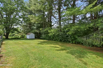 560 Crane Ave, Pittsfield, MA 01201 - Photo 40