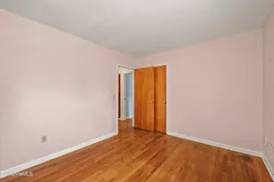 560 Crane Ave, Pittsfield, MA 01201 - Photo 18