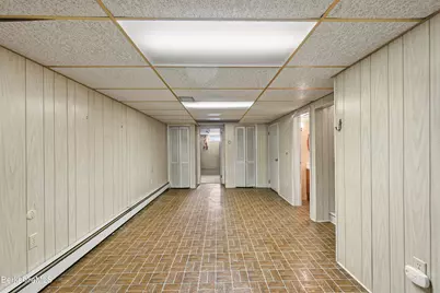 560 Crane Ave, Pittsfield, MA 01201 - Photo 28