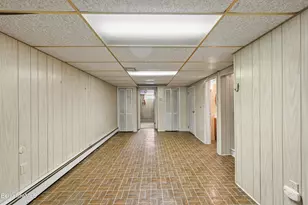 560 Crane Ave, Pittsfield, MA 01201 - Photo 28