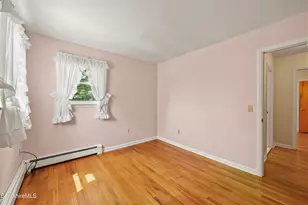 560 Crane Ave, Pittsfield, MA 01201 - Photo 20